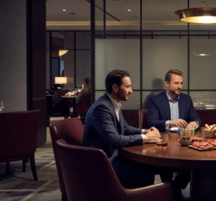 Privát poker rendezvény elegáns éttermi környezetben